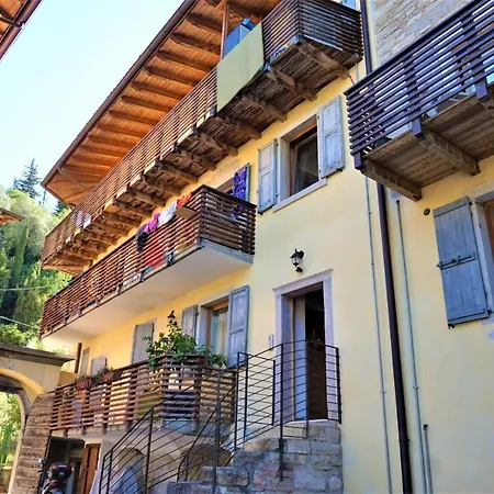 Apartment La Casa Di Claudia Arco