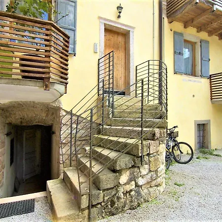 La Casa Di Claudia Apartment *